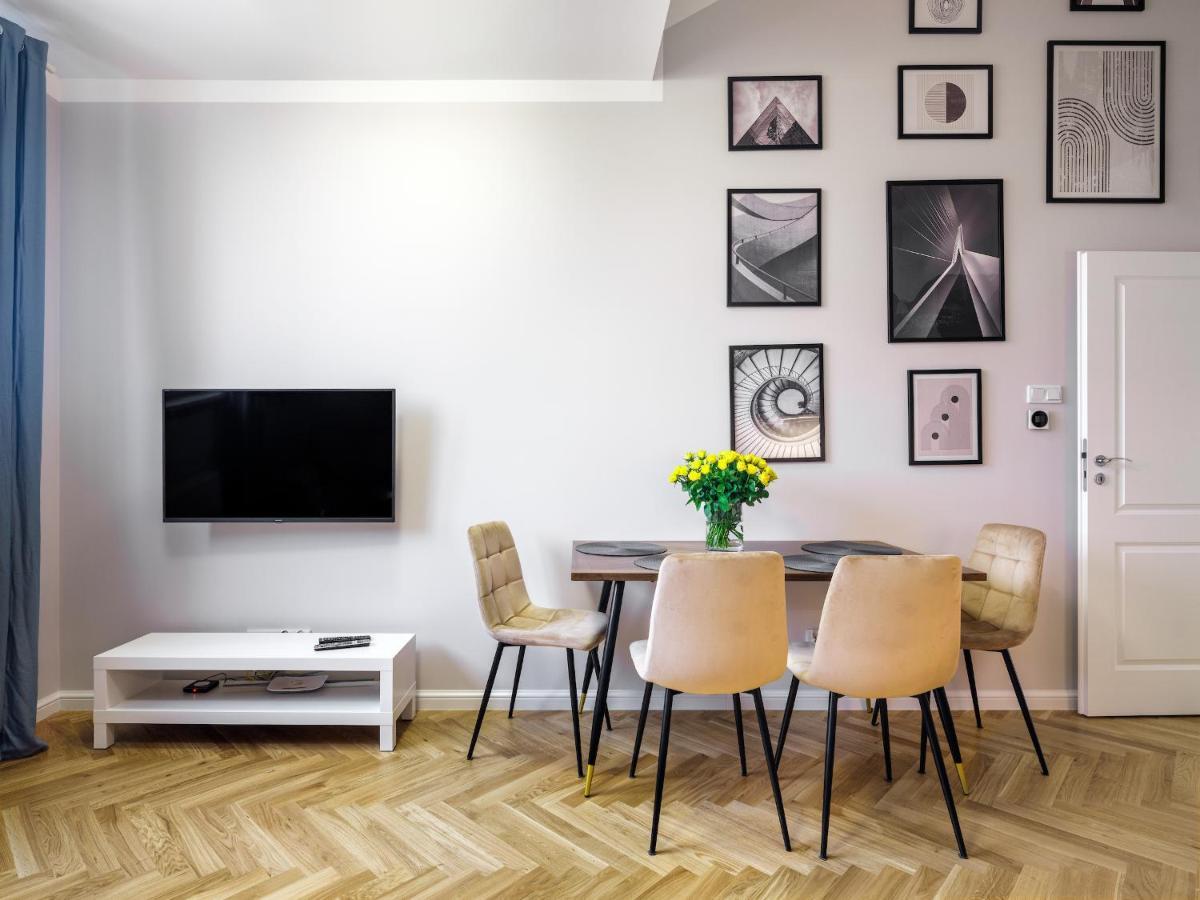 Tyzenhauz Apartments Rakowicka Street Cracovia Esterno foto